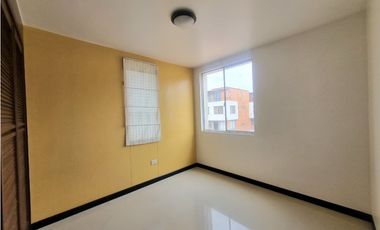ACSI 1409. Hermosa casa en venta, Campiñas del Sol, Mosquera.