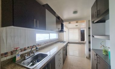 ACSI 1409. Hermosa casa en venta, Campiñas del Sol, Mosquera.