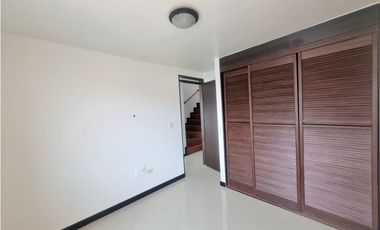 ACSI 1409. Hermosa casa en venta, Campiñas del Sol, Mosquera.