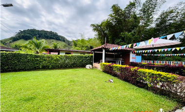 Venta de Propiedad Campestre: Finca de Recreo La Casona