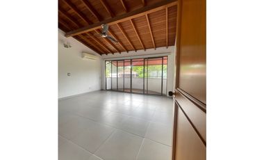 ALQUILO ESPECTACULAR CASA EN CONDOMINIO MACONDO CERRITO PEREIRA FQ
