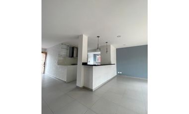 ALQUILO ESPECTACULAR CASA EN CONDOMINIO MACONDO CERRITO PEREIRA FQ