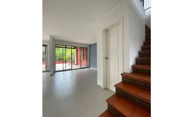 ALQUILO ESPECTACULAR CASA EN CONDOMINIO MACONDO CERRITO PEREIRA FQ