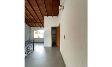 ALQUILO ESPECTACULAR CASA EN CONDOMINIO MACONDO CERRITO PEREIRA FQ