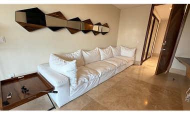 Casa en venta Puerto Cancún frente al canal con muelle