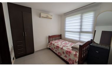 En venta casa de 5 habitaciones urb. Altos de Manta Beach