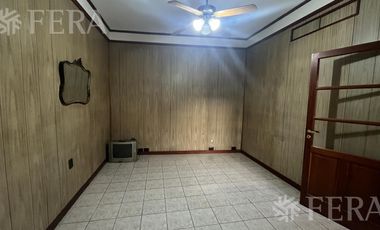 Alquiler de PH 3 ambientes con terraza en Villa Dominico