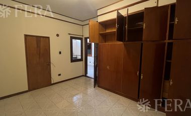 Alquiler de PH 3 ambientes con terraza en Villa Dominico