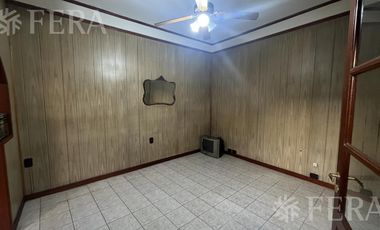 Alquiler de PH 3 ambientes con terraza en Villa Dominico