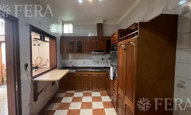 Alquiler de PH 3 ambientes con terraza en Villa Dominico