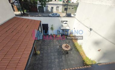 ALQUILER - CASA 4 AMBIENTES CON GARAGE, PATIO Y TERRAZA - VILLA REAL