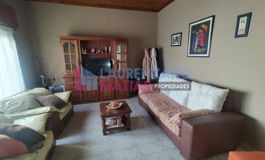 ALQUILER - CASA 4 AMBIENTES CON GARAGE, PATIO Y TERRAZA - VILLA REAL