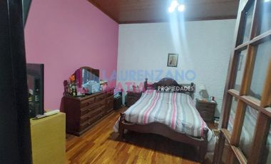 ALQUILER - CASA 4 AMBIENTES CON GARAGE, PATIO Y TERRAZA - VILLA REAL