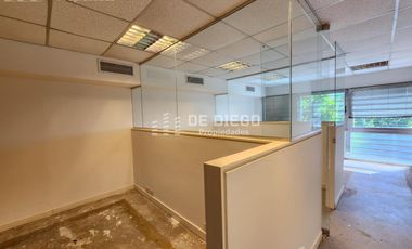 En Venta edificio apto uso profesional oficinas / consultorios, con cocheras, Beccar San Isidro
