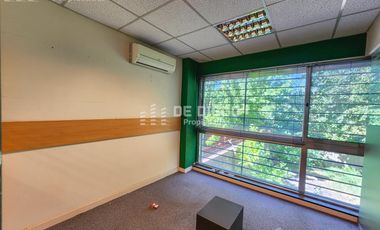 En Venta edificio apto uso profesional oficinas / consultorios, con cocheras, Beccar San Isidro