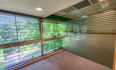 En Venta edificio apto uso profesional oficinas / consultorios, con cocheras, Beccar San Isidro