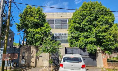 En Venta edificio apto uso profesional oficinas / consultorios, con cocheras, Beccar San Isidro