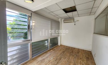 En Venta edificio apto uso profesional oficinas / consultorios, con cocheras, Beccar San Isidro