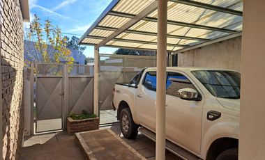 Casa de 3 dormitorios patio con pileta, quincho y cochera en  la cuidad de Diamante - Entre Rios