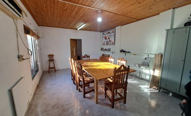 Casa de 3 dormitorios patio con pileta, quincho y cochera en  la cuidad de Diamante - Entre Rios