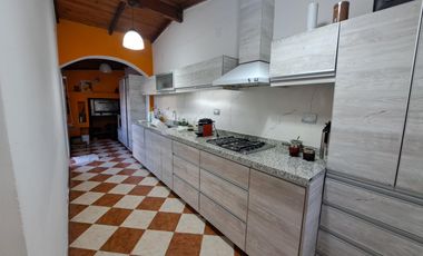 Casa de 3 dormitorios patio con pileta, quincho y cochera en  la cuidad de Diamante - Entre Rios