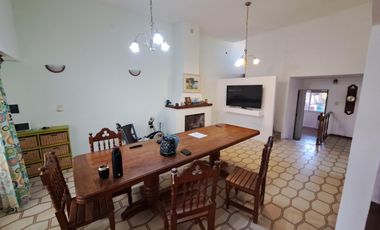 Casa de 3 dormitorios patio con pileta, quincho y cochera en  la cuidad de Diamante - Entre Rios