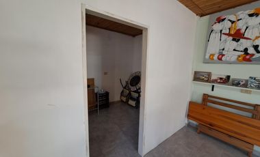 Casa de 3 dormitorios patio con pileta, quincho y cochera en  la cuidad de Diamante - Entre Rios