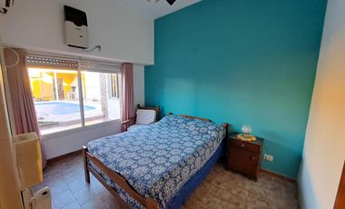 Casa de 3 dormitorios patio con pileta, quincho y cochera en  la cuidad de Diamante - Entre Rios