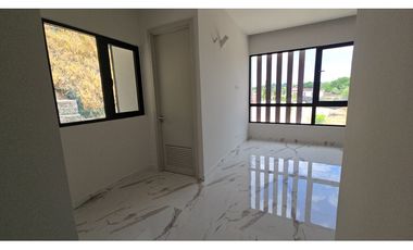 Venta de Casa  nueva  en Albrook 9