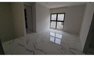 Venta de Casa  nueva  en Albrook 9