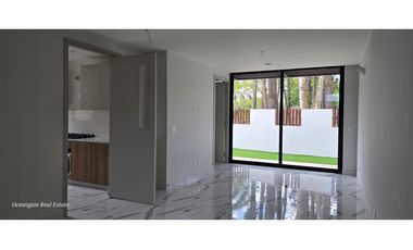 Venta de Casa  nueva  en Albrook 9