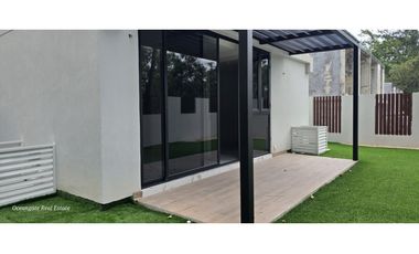 Venta de Casa  nueva  en Albrook 9