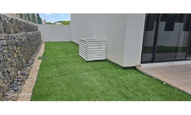 Venta de Casa  nueva  en Albrook 9