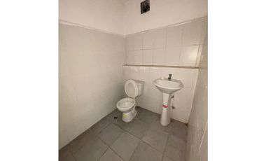 ALQUILER LOCAL COMERCIAL EN MILLA 8 - SG