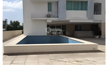SE VENDE EN PARQUE LEFEVRE PH PRISMA 3 HABITACION CON BALCON