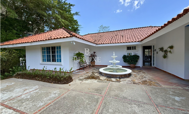 VENTA DE CASA CON PISCINA EN CORONADO (13)