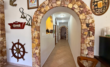 VENTA DE CASA CON PISCINA EN CORONADO (13)