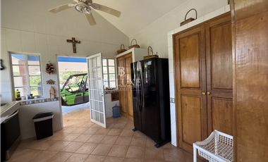 VENTA DE CASA CON PISCINA EN CORONADO (13)