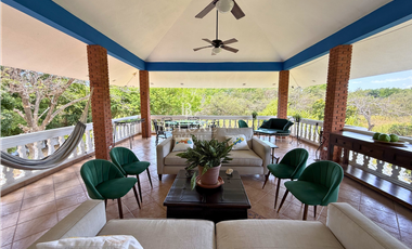 VENTA DE CASA CON PISCINA EN CORONADO (13)