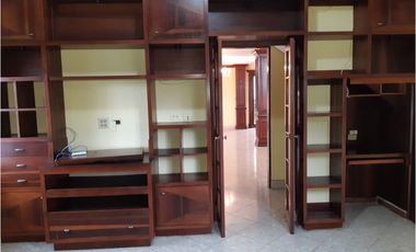 SE VENDE CASA ALTOS DE BETANIA DE 400M CON 3 HABITACION DE 2 NIVELES