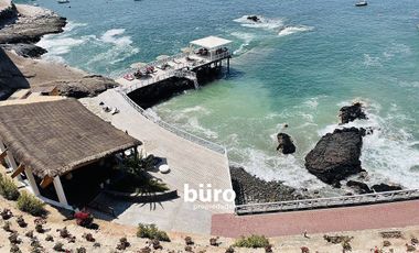 PRECIOSA CASA DE PLAYA EN VENTA CON IMPRESIONANTE VISTA AL MAR PLAYA PELICANOS