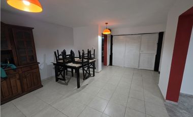 Alquilo Casa 3 Dorm con Pileta y Cochera Doble – B° Silvano Funes