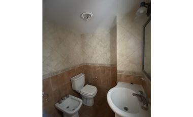 CHALET 6 AMBIENTES APTO PROFESIONAL- RAWSON 2800