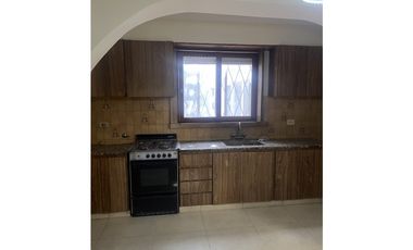 CHALET 6 AMBIENTES APTO PROFESIONAL- RAWSON 2800