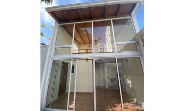 CHALET 6 AMBIENTES APTO PROFESIONAL- RAWSON 2800