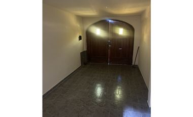 CHALET 6 AMBIENTES APTO PROFESIONAL- RAWSON 2800