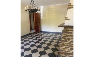 CHALET 6 AMBIENTES APTO PROFESIONAL- RAWSON 2800