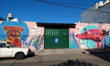 Estacionamiento sobre dos lotes propios