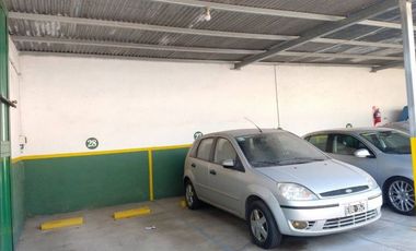 Estacionamiento sobre dos lotes propios