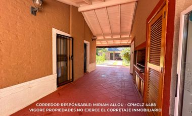 Casa quinta en venta de 179m2 ubicado en Monte Grande